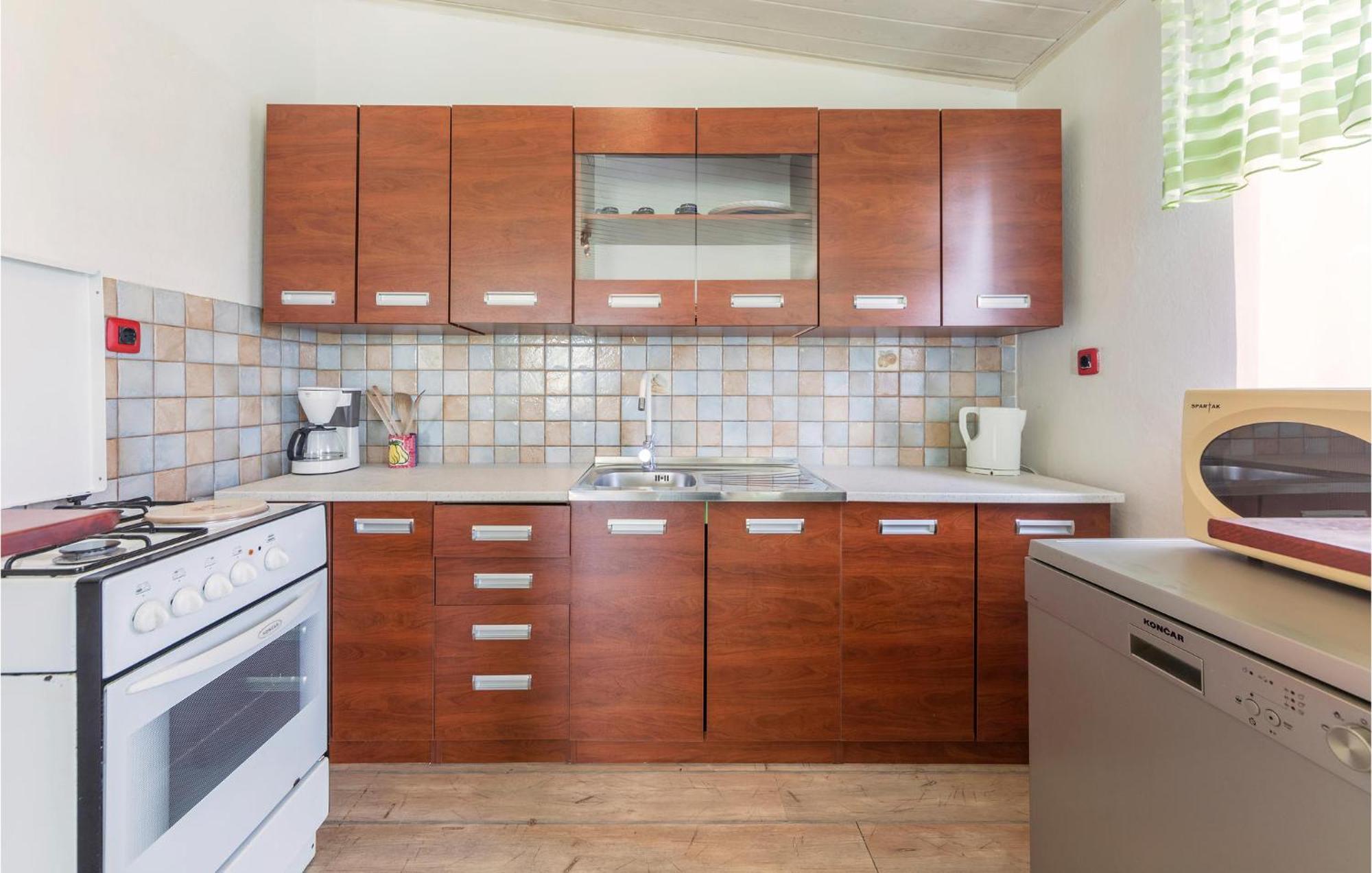3 Bedroom Gorgeous Apartment In Marčana Εξωτερικό φωτογραφία